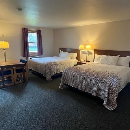 Bay Motel Green Bay Bagian luar foto